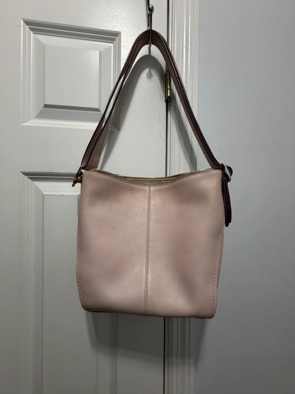 Coach Pebbled Leather Shoulder / crossbody Bag in Blush pink